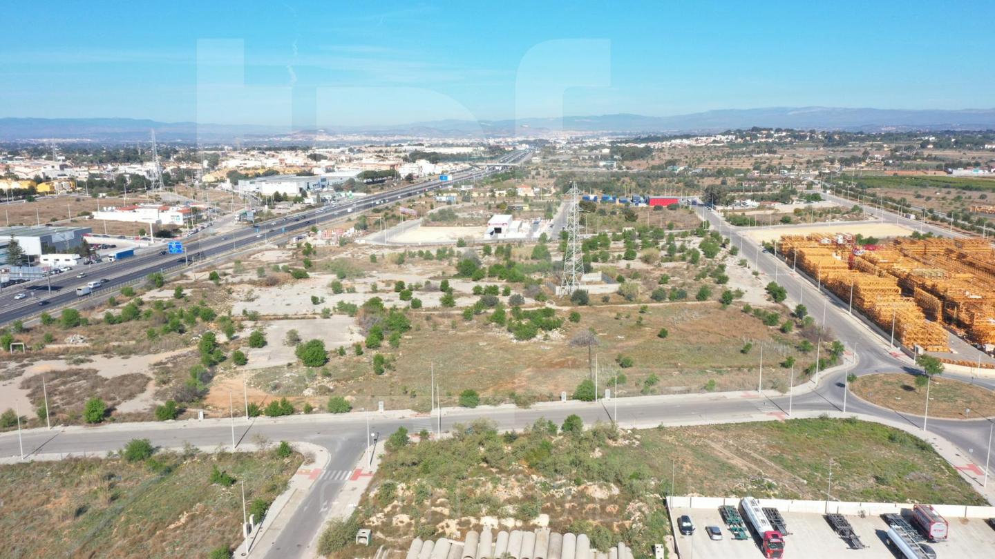 Suelo industrial de 23.000 m² en San Antonio de Benagéber