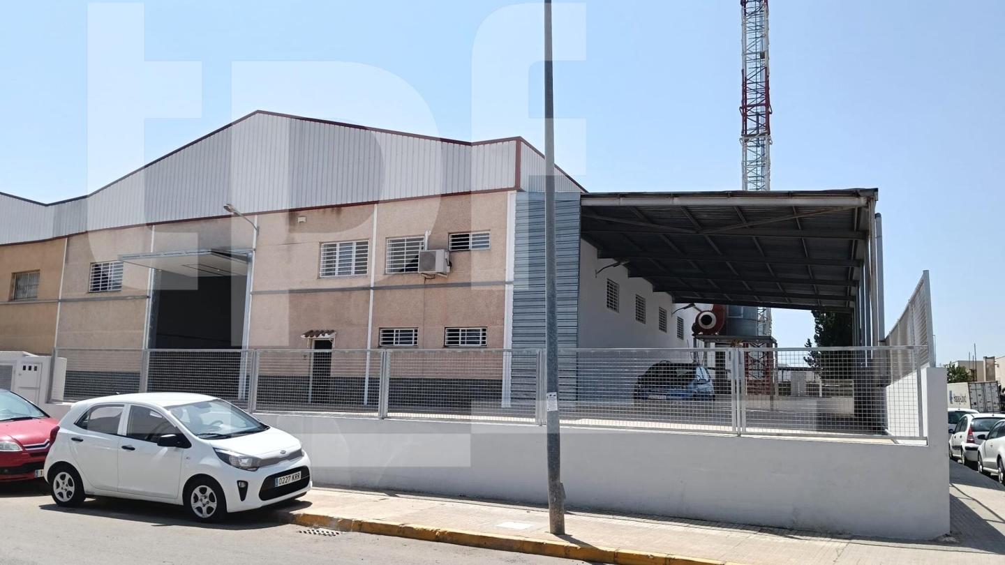 Nave industrial de 648 m² en Riba-roja