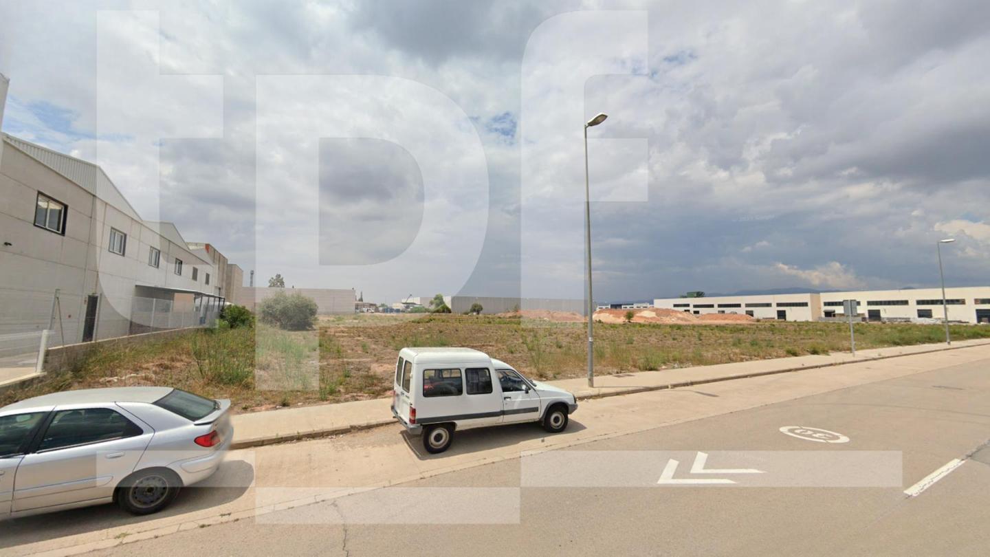 Suelo industrial de 12.396 m² en Bétera