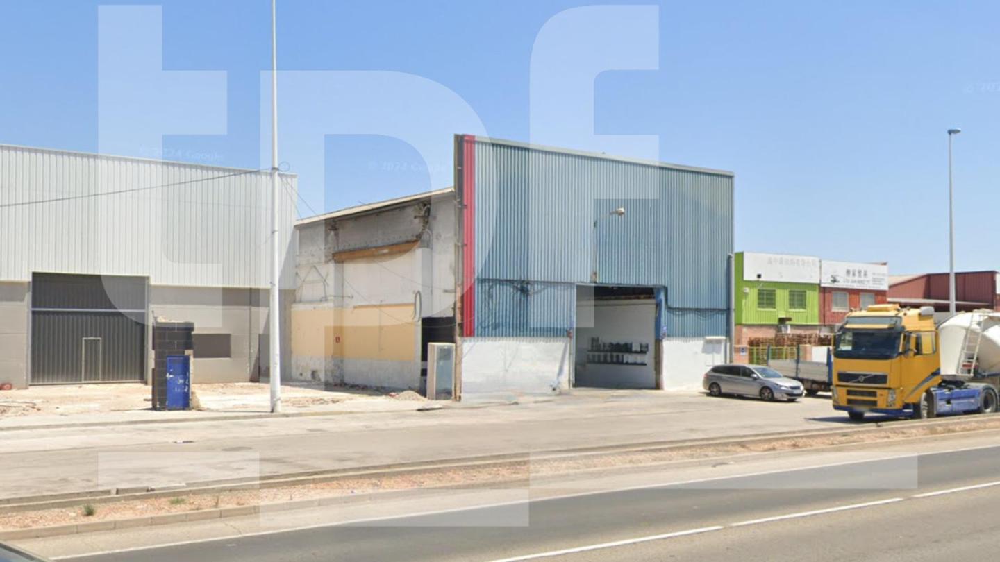 Nave industrial de 1.298 m² en Manises (Valencia)