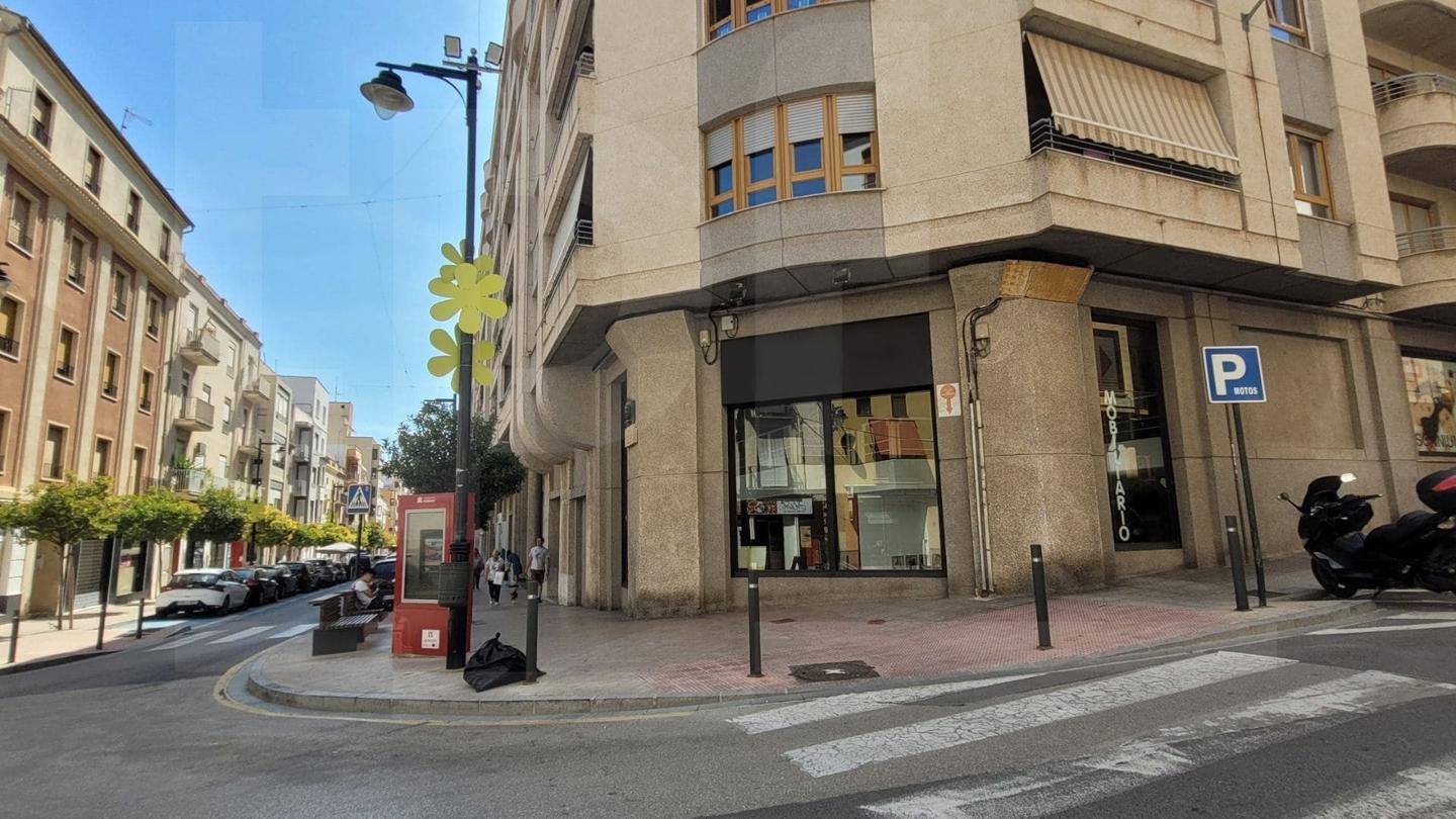 Local comercial de 1.091 m² en Ontinyent