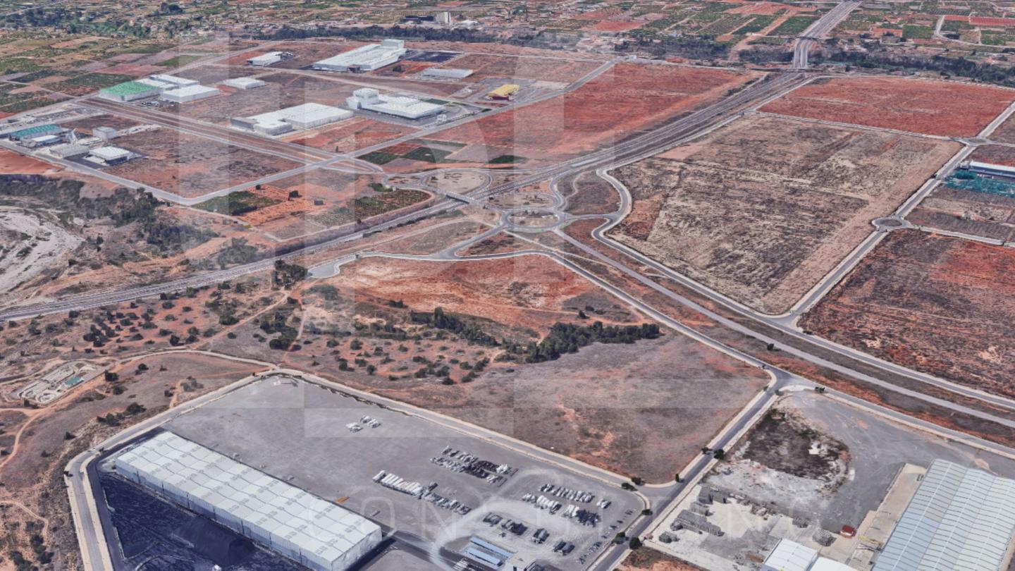 Suelo industrial de 45.000 m² en Onda