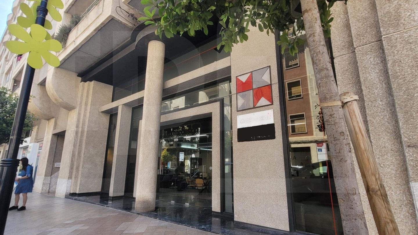 Local comercial de 1.091 m² en Ontinyent