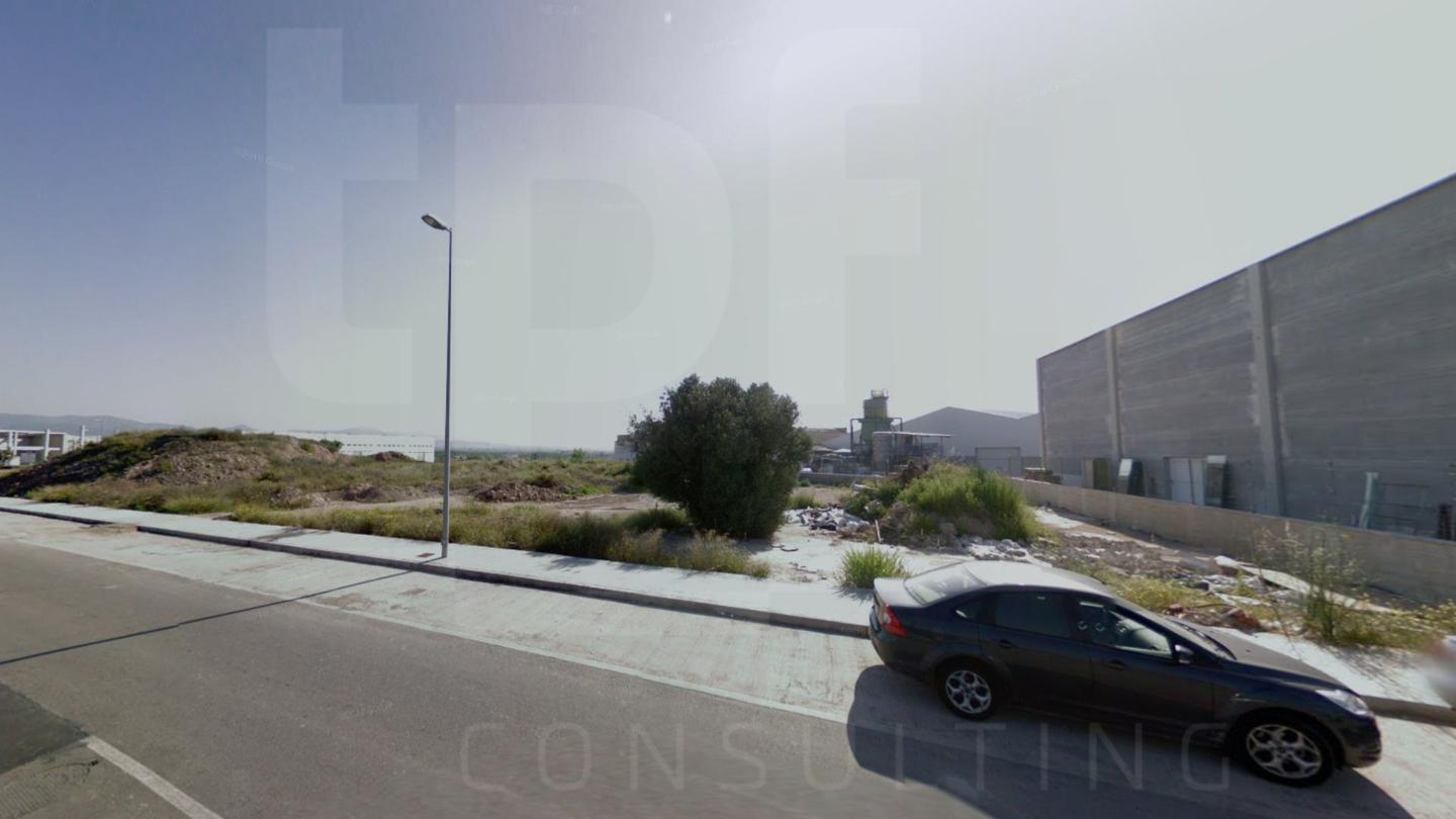 Suelo industrial de 2.216 m² en Bétera