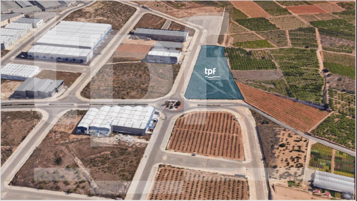 Suelo industrial de 8.434 m² en Picassent
