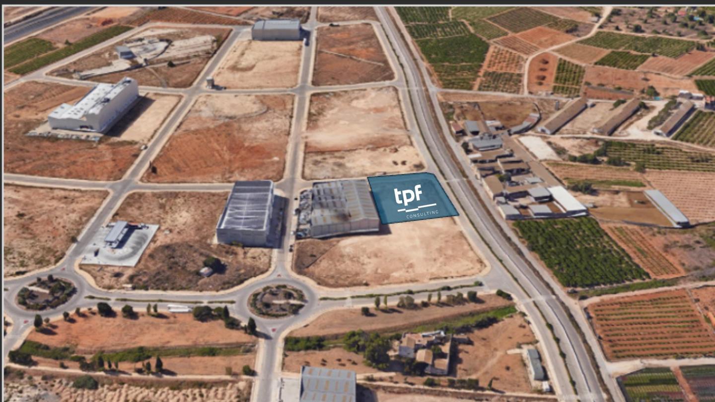 Suelo industrial de 4.110 m² en Picassent
