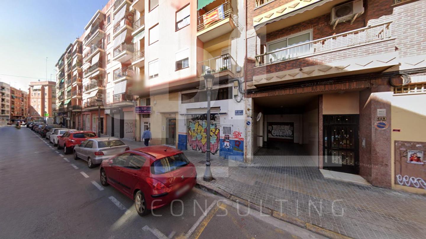 Local Comercial de 260 m² en Valencia