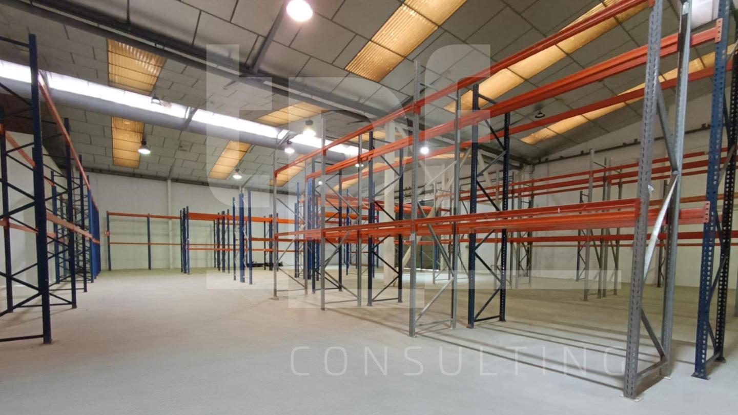 Nave industrial de 2.100 m² en Riba-roja