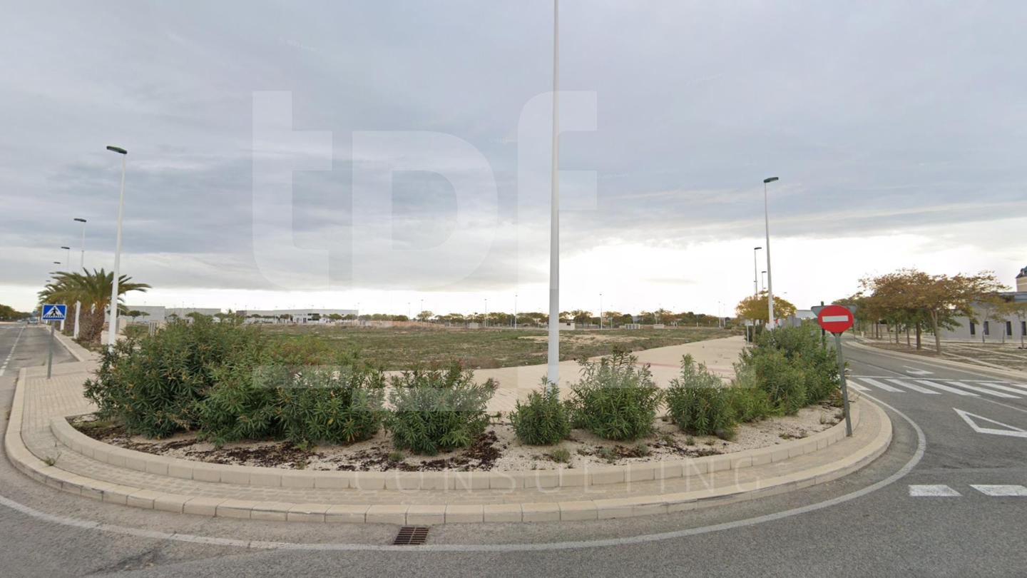 Suelo industrial de 25.709 m² en Elche