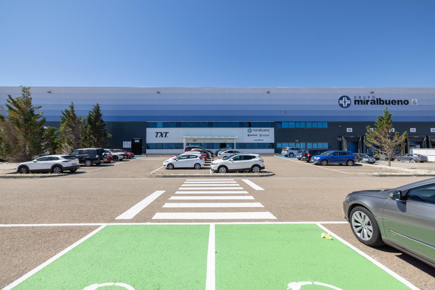Plataforma logística de 7.450m2 en Plaza, Zaragoza