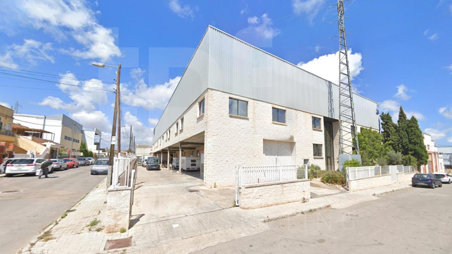 Nave industrial de 4.293 m² en Moncada (Valencia)