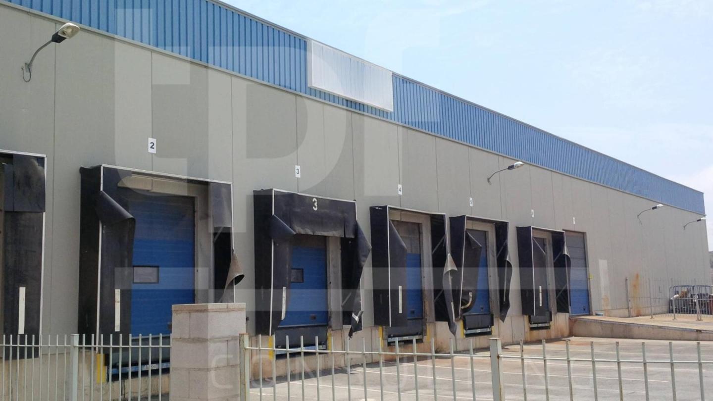 Nave logística de 2.059 m² en Alicante