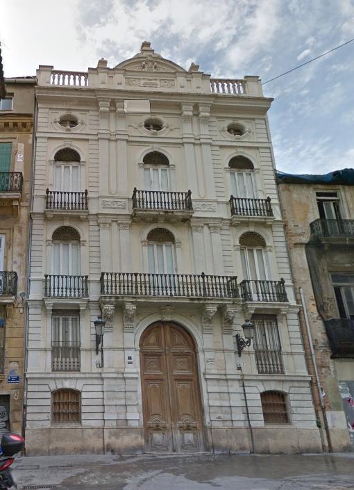 Edificio en casco histórico