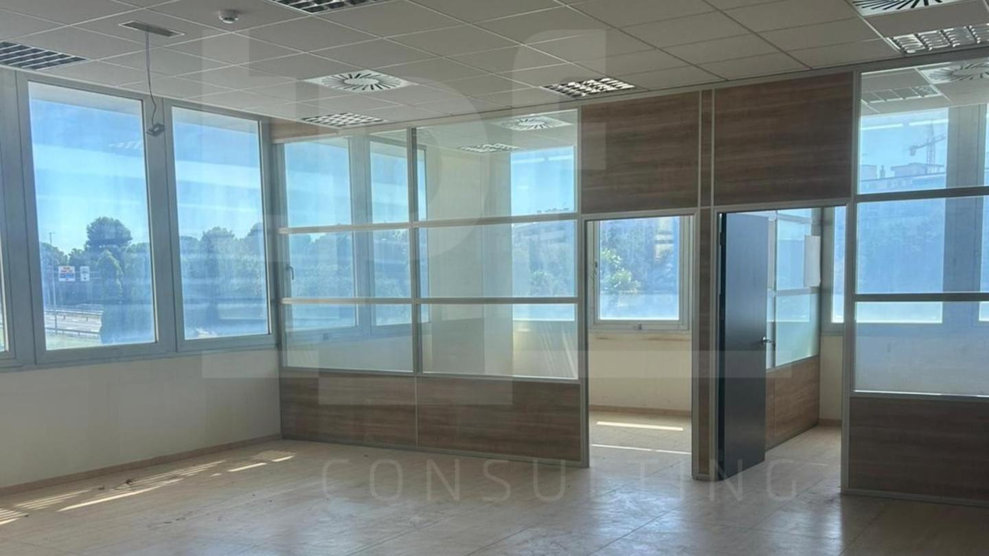 Oficina de 190 m² en Paterna (Valencia)