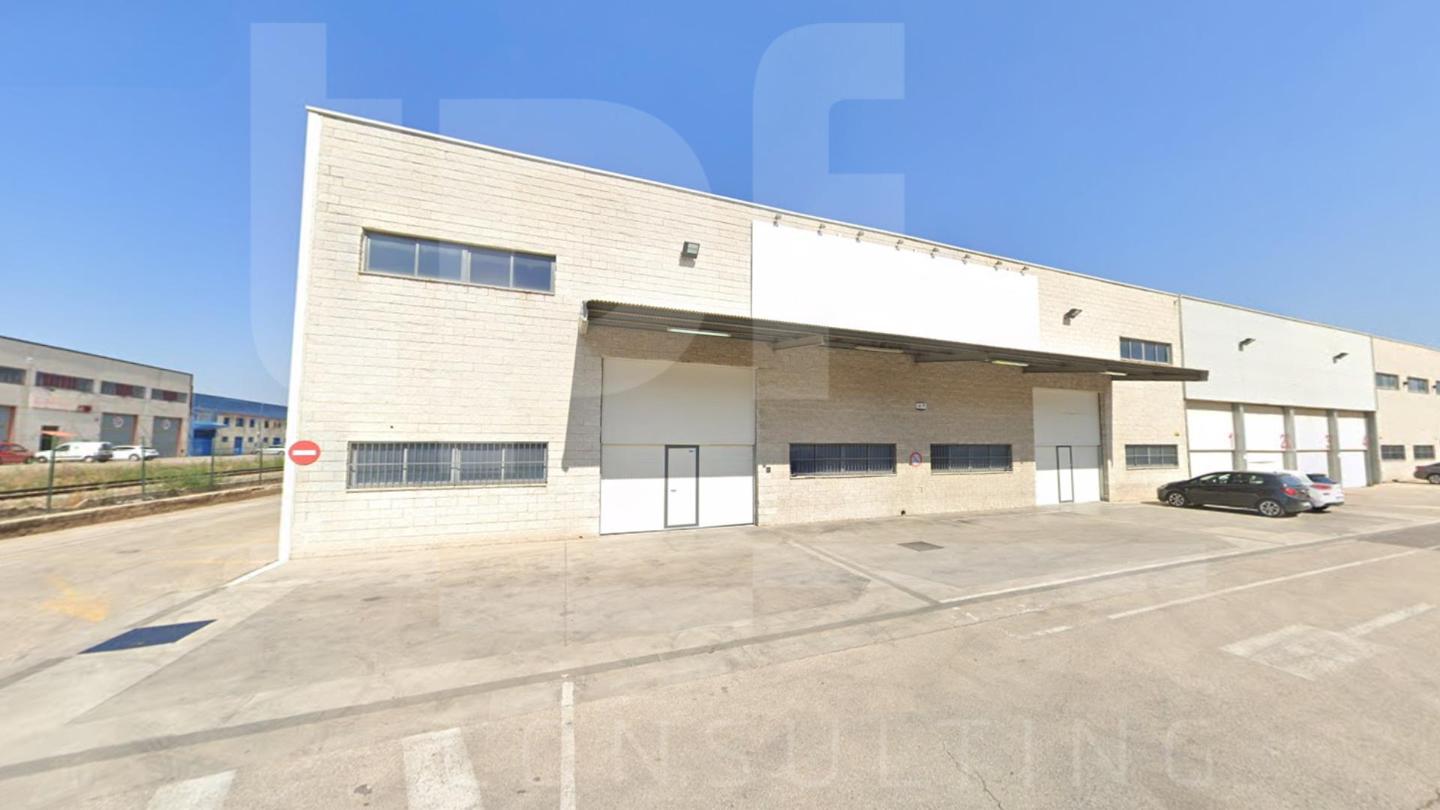 Nave logística de 4.493 m² en Riba-roja (Valencia)