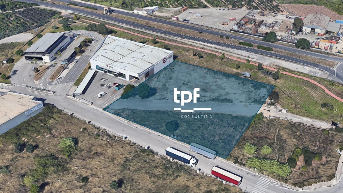 Suelo industrial de 6.936 m² en Alzira (Valencia)