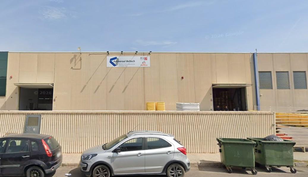 Nave industrial de 2.864 m² en El Oliveral