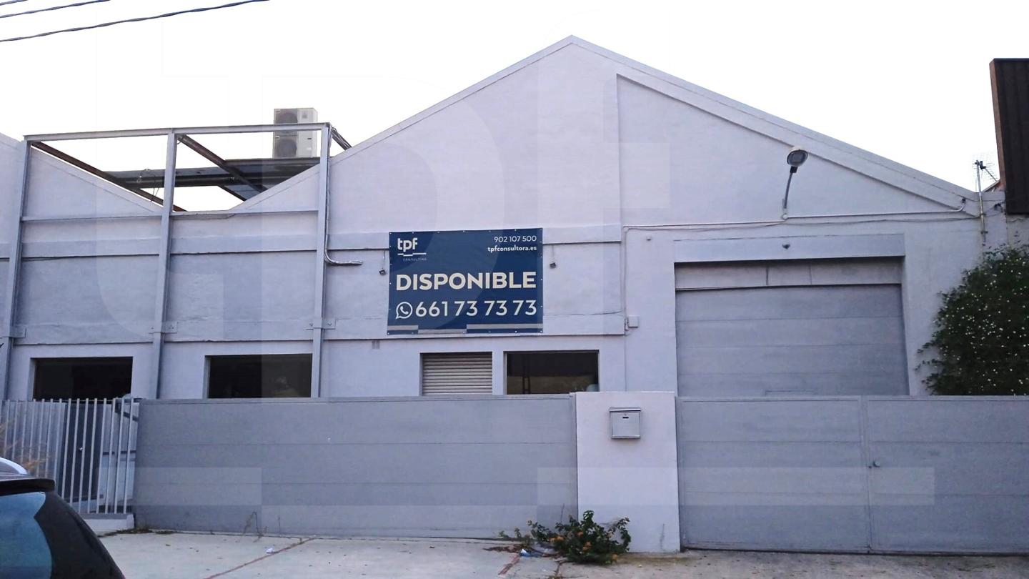 Nave industrial de 1.850 m² en Paterna